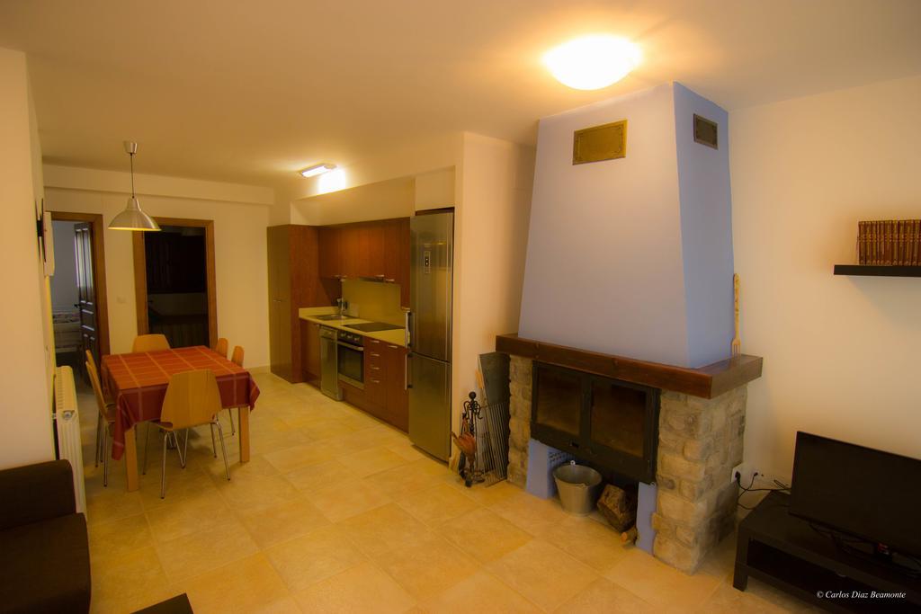 Apartamentos Turisticos Rio Gallego Fontellas  Exterior photo