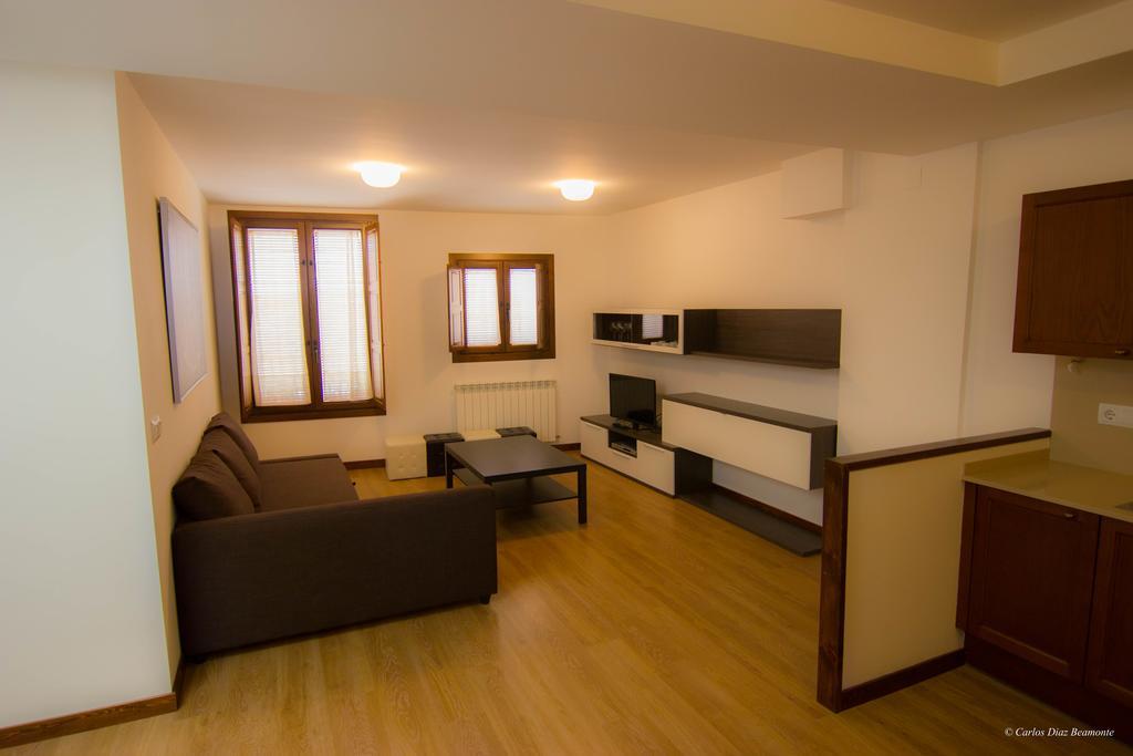 Apartamentos Turisticos Rio Gallego Fontellas  Exterior photo